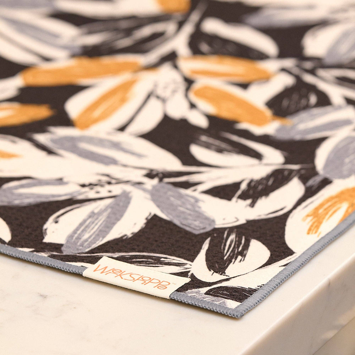 Reversible Microfiber Kitchen Towel – Leaf Tiles